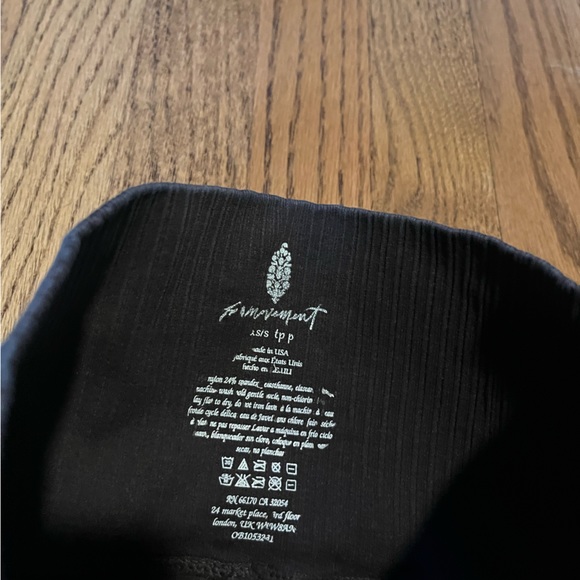 NWOT free people movement good karma leggings xs/s - Picture 6 of 6